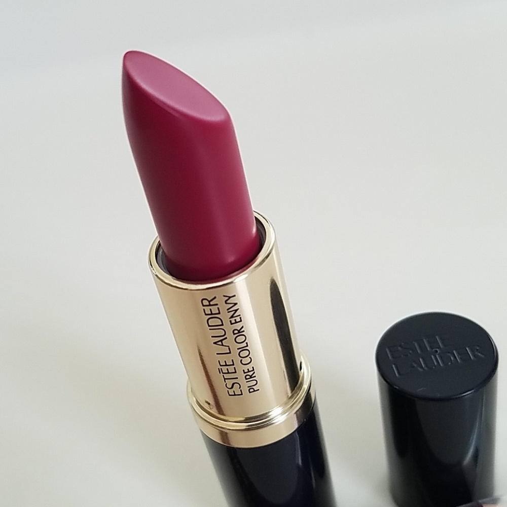 Estee Lauder Lipstick - Picture 2 of 13